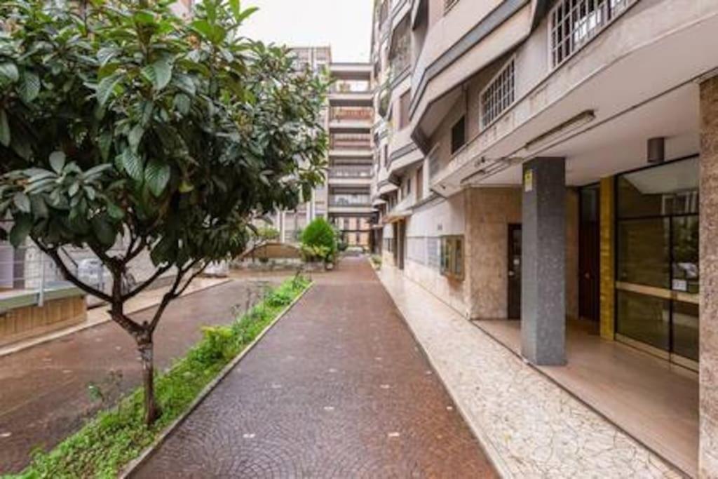 Domus Laterani By Jfm - Comfortable Apartment Big Terrace Colosseo Roma Exterior foto