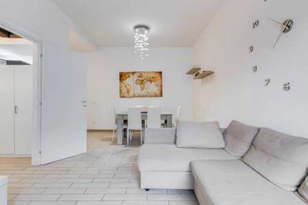Domus Laterani By Jfm - Comfortable Apartment Big Terrace Colosseo Roma Exterior foto