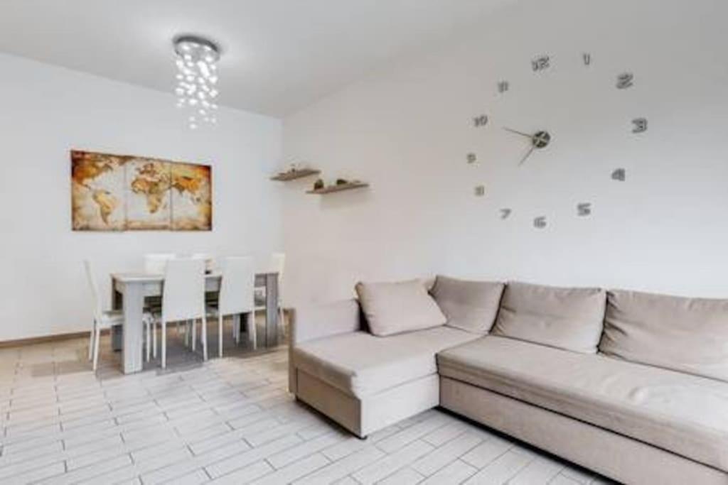 Domus Laterani By Jfm - Comfortable Apartment Big Terrace Colosseo Roma Exterior foto