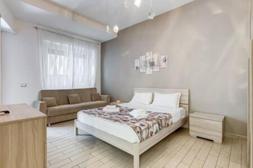 Domus Laterani By Jfm - Comfortable Apartment Big Terrace Colosseo Roma Exterior foto