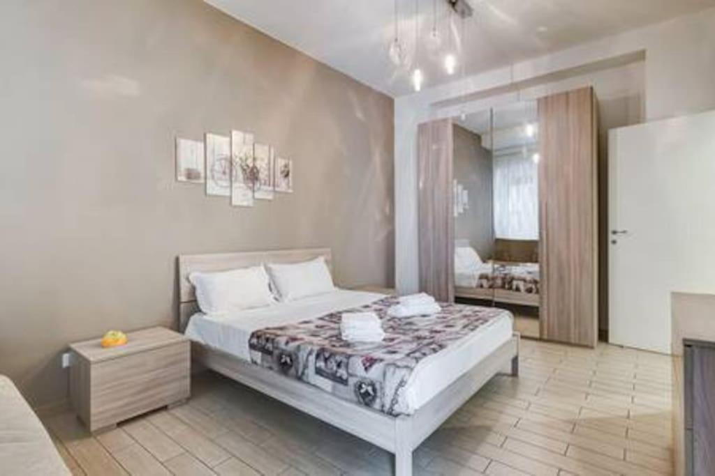 Domus Laterani By Jfm - Comfortable Apartment Big Terrace Colosseo Roma Exterior foto