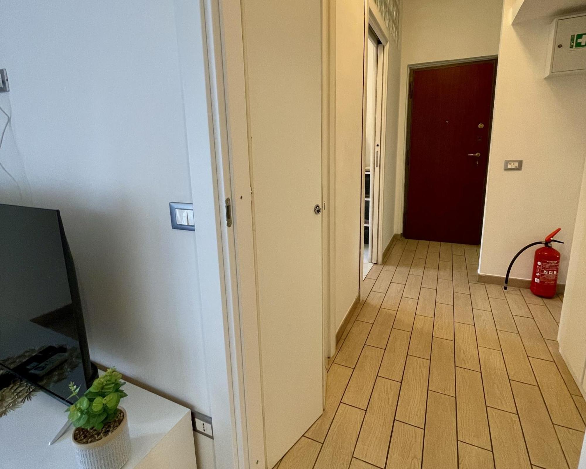 Domus Laterani By Jfm - Comfortable Apartment Big Terrace Colosseo Roma Exterior foto