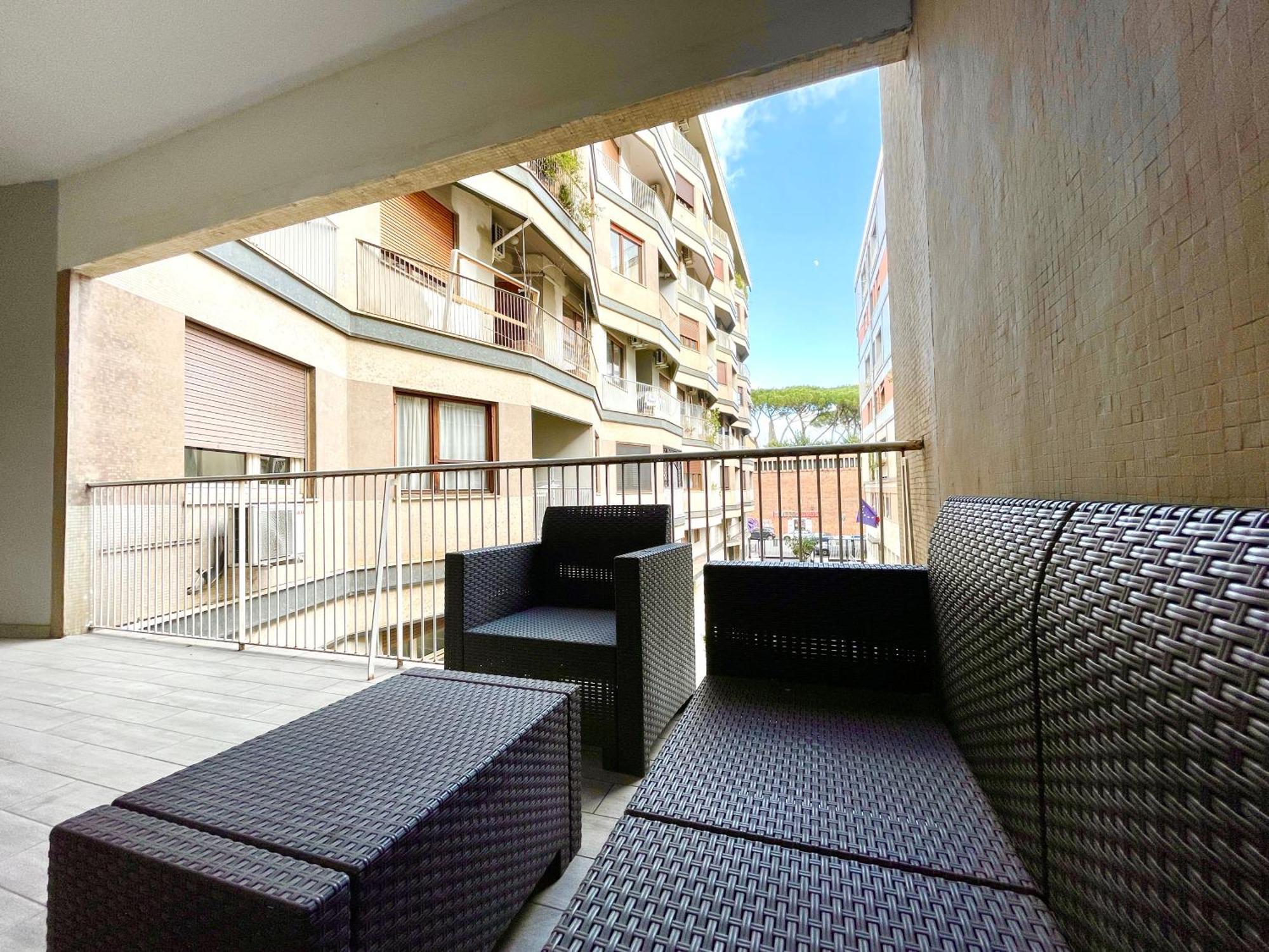 Domus Laterani By Jfm - Comfortable Apartment Big Terrace Colosseo Roma Exterior foto