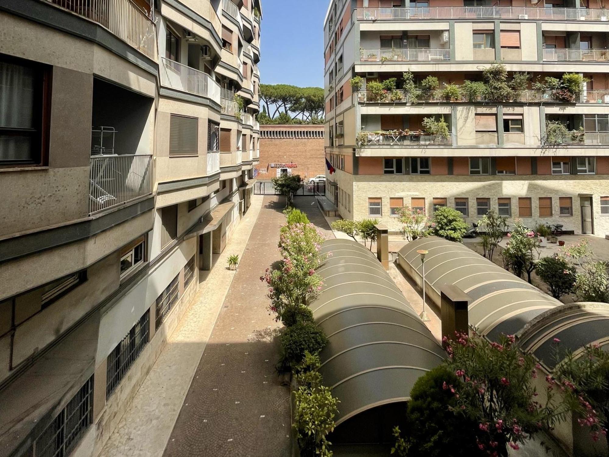 Domus Laterani By Jfm - Comfortable Apartment Big Terrace Colosseo Roma Exterior foto